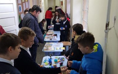 Târgul de jucării al claselor a 5-a A şi B