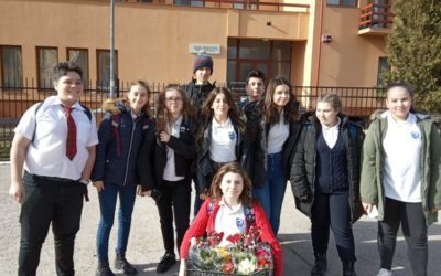 Flori de 8 Martie pentru bunicuțele de la „Casa Frențiu”