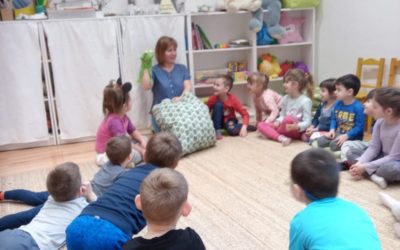 În vizită la prietena noastră, Upi-țestoasa stelară