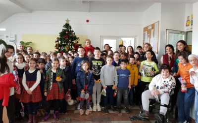 Noi umblăm a colinda