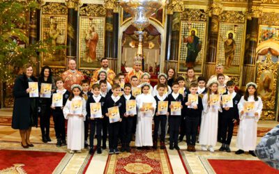 Prima Sfântă Spovadă şi Împărtăţanie Solemnă