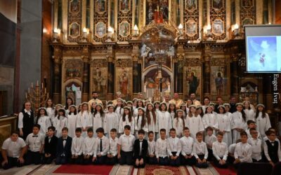 Prima Sfântă Spovadă și Împărtășanie Solemnă a claselor a III-a B și a III-a C