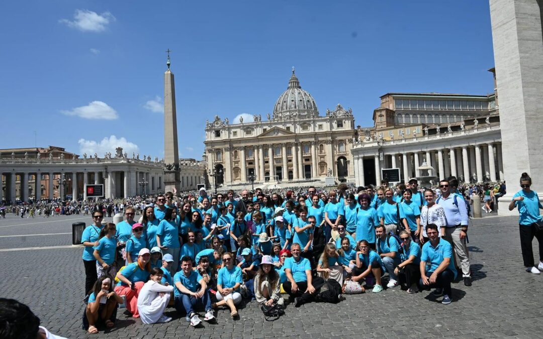 Corul „Enjoy Music” și elevii Liceului „Iuliu Maniu” la Vatican