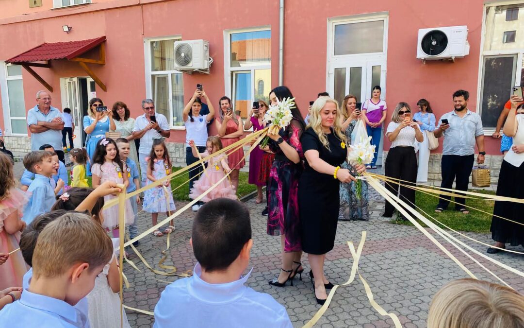 𝐑ă𝐦𝐚𝐬 𝐛𝐮𝐧, 𝐠𝐫ă𝐝𝐢𝐧𝐢ță! 𝐒𝐞𝐫𝐛𝐚𝐫𝐞𝐚 𝐝𝐞 𝐚𝐛𝐬𝐨𝐥𝐯𝐢𝐫𝐞 𝐚 𝐆𝐫𝐮𝐩𝐞𝐢 𝐌𝐚𝐫𝐢 𝐀 – „𝐀𝐥𝐛𝐢𝐧𝐮ț𝐞𝐥𝐞”