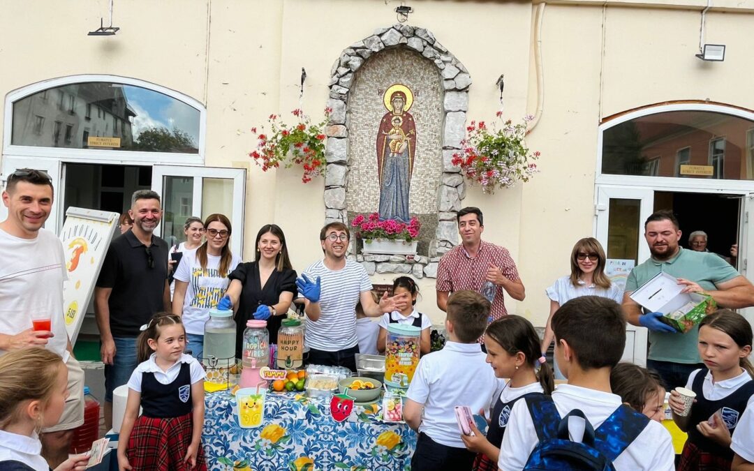 Târgul de Jucării și Limonadă realizat în colaborare cu Asociația ProBambini – Generozitate, comunitate și fapte bune la Liceul Greco-Catolic Iuliu Maniu Oradea